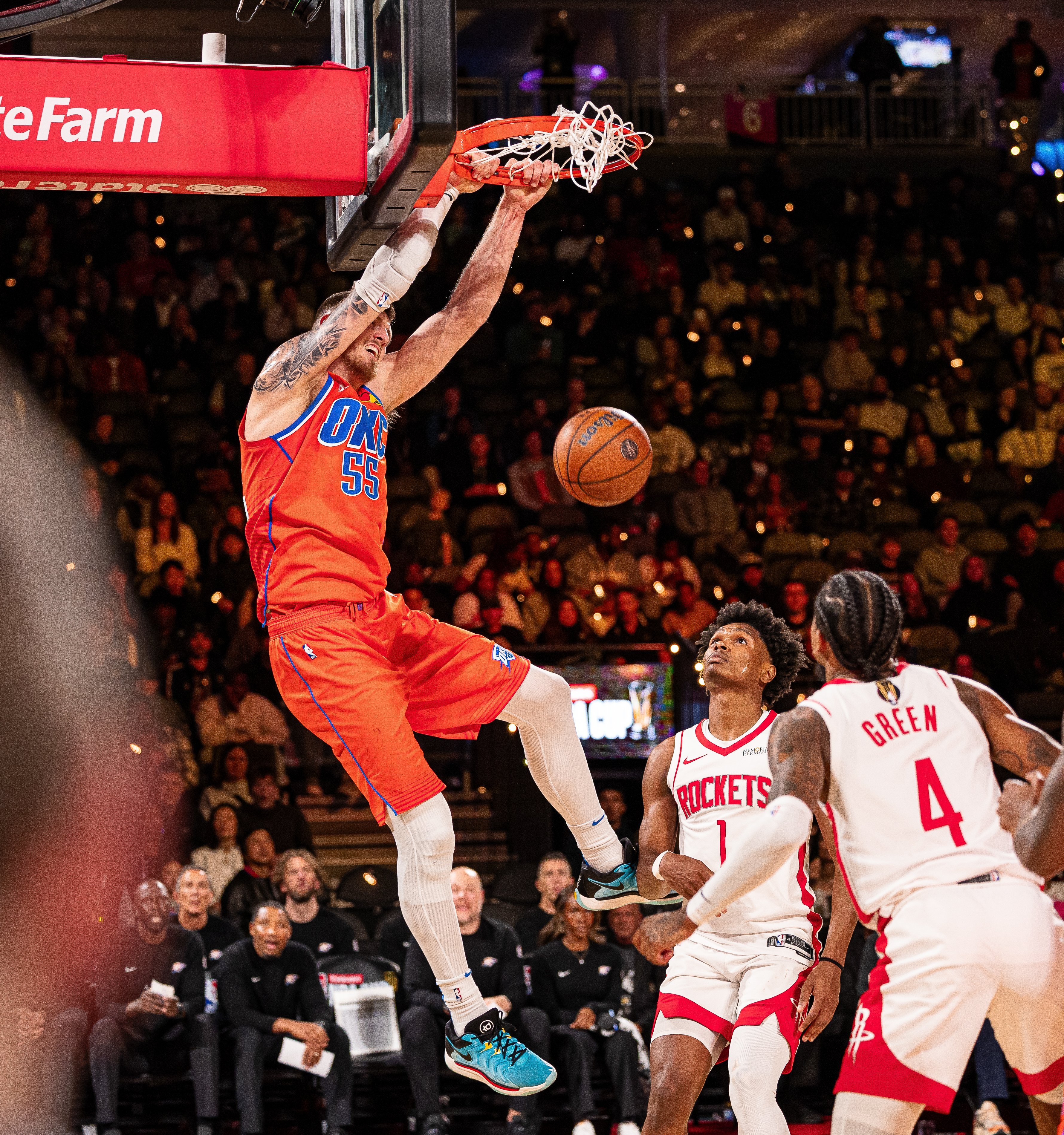 开云体育中国官网-欧超杯赛程吃紧；亚特兰大关键时刻官宣签约；底气十足；更衣室氛围转暖的简单介绍