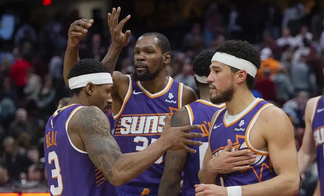 开云体育服务-关于里程碑夜！菲尼克斯太阳强势反弹，NBA常规赛今晚刷纪录，气氛紧张，年轻球员得到机会的信息